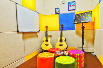 九龍坡綜合藝術培訓 聲樂、吉他、架子鼓與鋼琴課程全解析